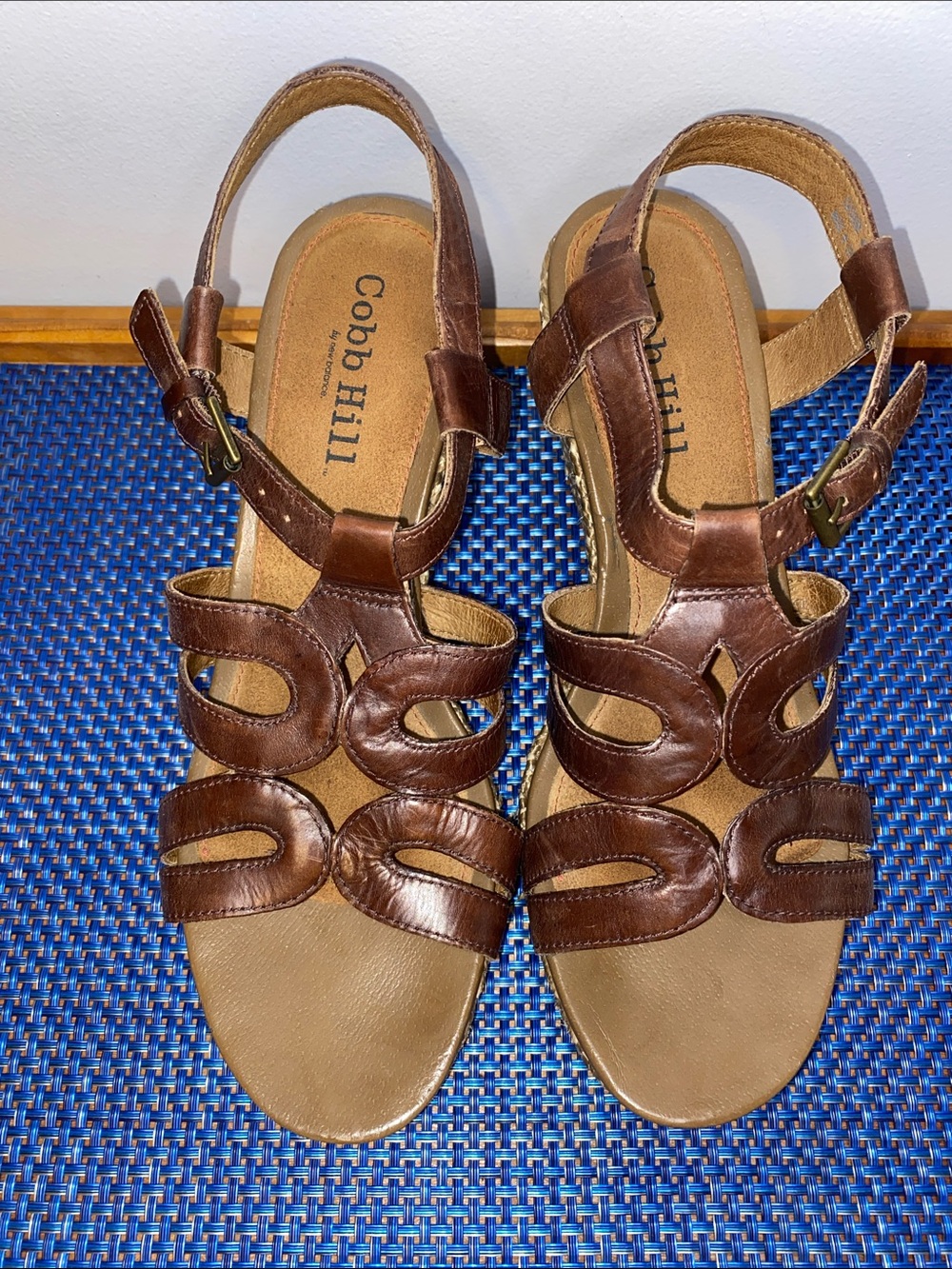 Cobb Hill by New Balance brown leather sandals, preowned. Sz. 8 Maria